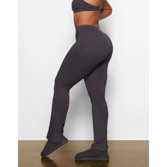 Skims 2X Outdoor Split Hem Leggings Gray Pull On Pants Straight Leg Yoga - Picture 1 of 5